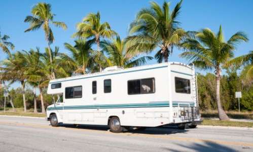 Can You Park an RV in Your Driveway in Florida?
